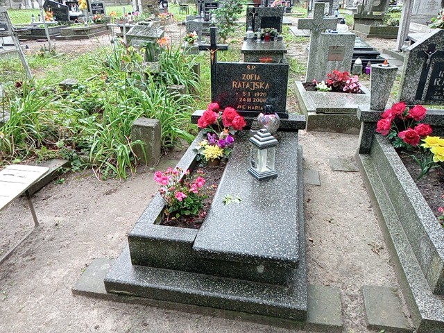 Grób Zofia Ratajska